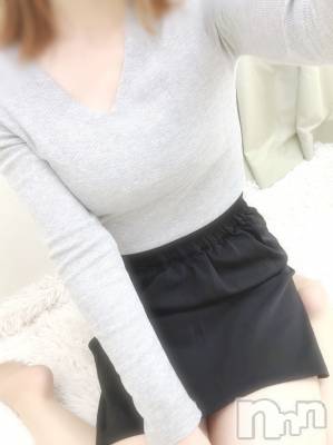 上田発デリヘル Natural Beauty With -自然な美-(ウィズ(ナチュラルビューティー ウィズ-シゼンナビ-)) ☆体験☆詩織-しおり(27)の11月16日写メブログ「土曜久しぶりにでます♪」