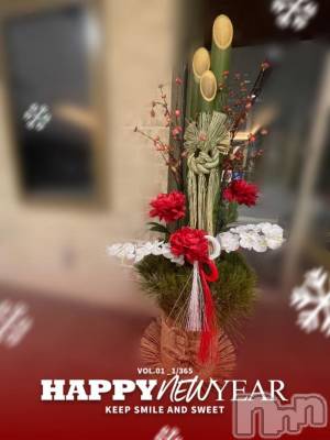 三条デリヘル alphaGOLD(アルファゴールド) かなで(22)の1月2日写メブログ「2025年⛩️🐍✨」