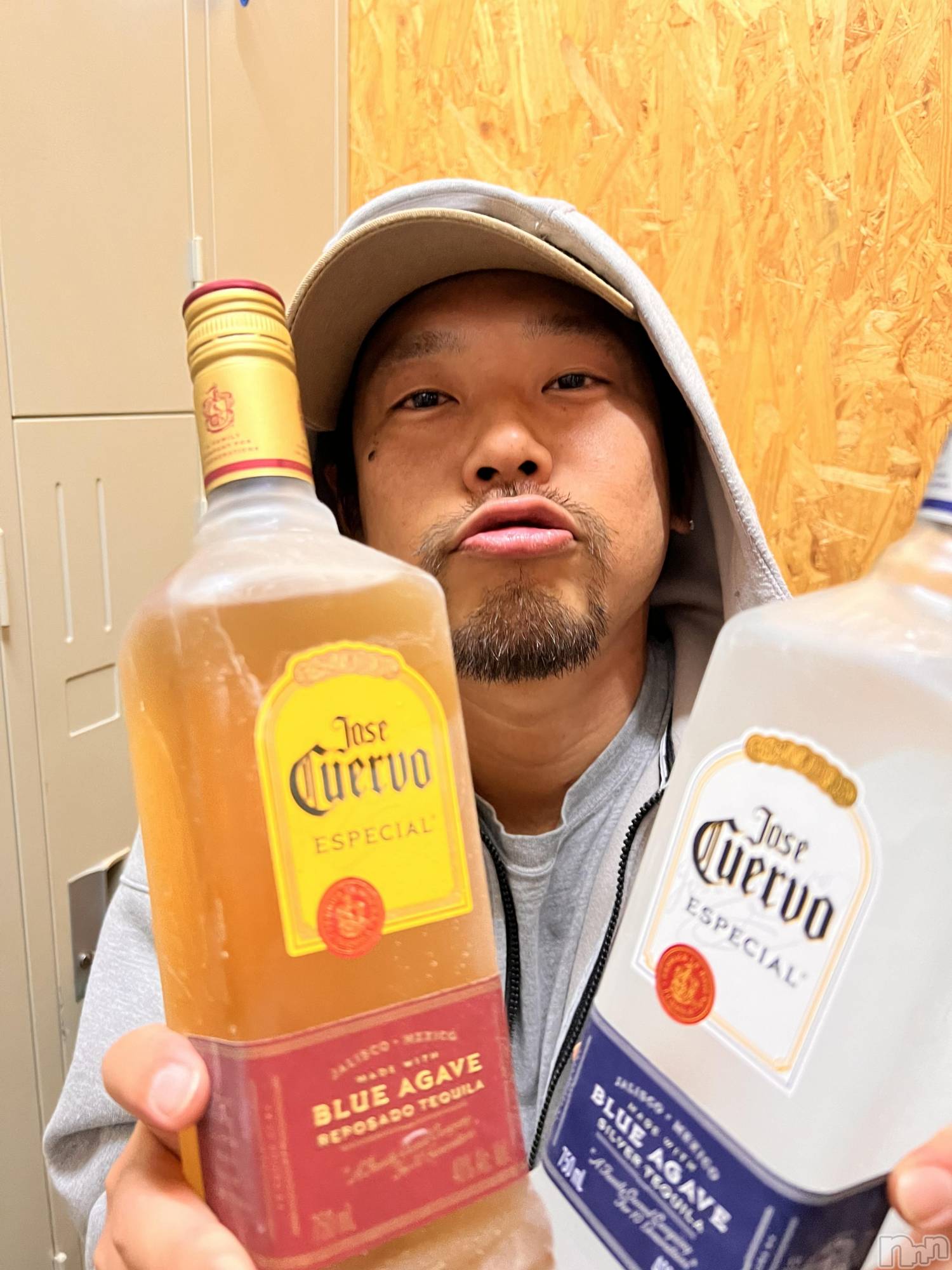 Įʥå륺СL'asile(饸) 2023ǯ414̥֥֥饸♡