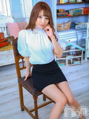 りお◇可愛すぎる笑顔に胸キュン(24) 身長156cm、スリーサイズB84(D).W56.H83。上越デリヘル AZUL(アズール)在籍。
