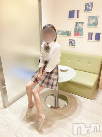 新潟手コキsleepy girl(スリーピーガール)かやちゃん(21)の2023年9月13日写メブログ「👋」