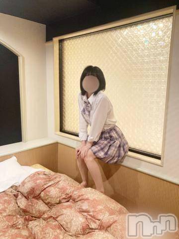 新潟手コキsleepy girl(スリーピーガール)かやちゃん(21)の2024年10月18日写メブログ「靴下すきなひとはいるのか🧦」
