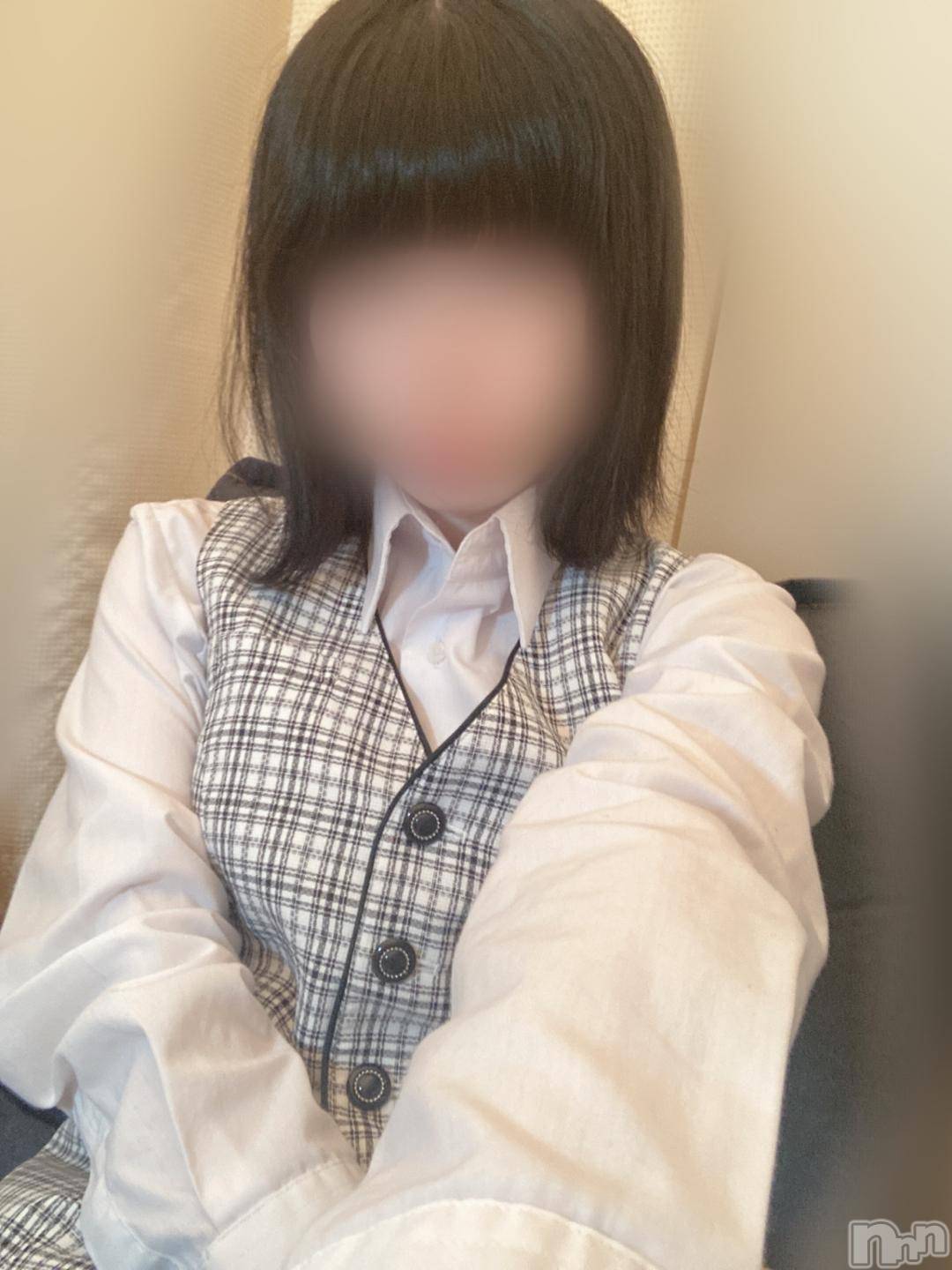 新潟手コキsleepy girl(スリーピーガール)かやちゃん(21)の2024年10月25日写メブログ「🍀お礼」