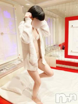 新潟手コキ sleepy girl(スリーピーガール) かやちゃん(21)の11月18日写メブログ「ラスト行けます🥰」