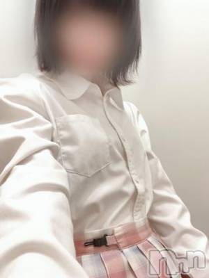 新潟手コキ sleepy girl(スリーピーガール) かやちゃん(21)の2月3日写メブログ「お昼あいてるひとー🙋‍♀️」