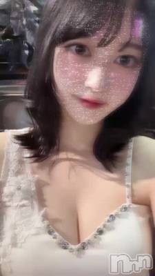 723