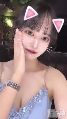 925