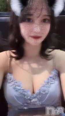 912