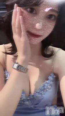 827