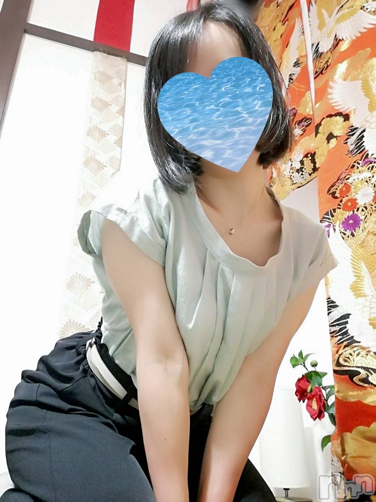 長岡風俗エステ長岡風俗出張アロママッサージ(ナガオカフウゾクシュッチョウアロママッサージ) 女子アナ級美人☆こはる(32)の8月25日写メブログ「実はコツがあるんです🥰」