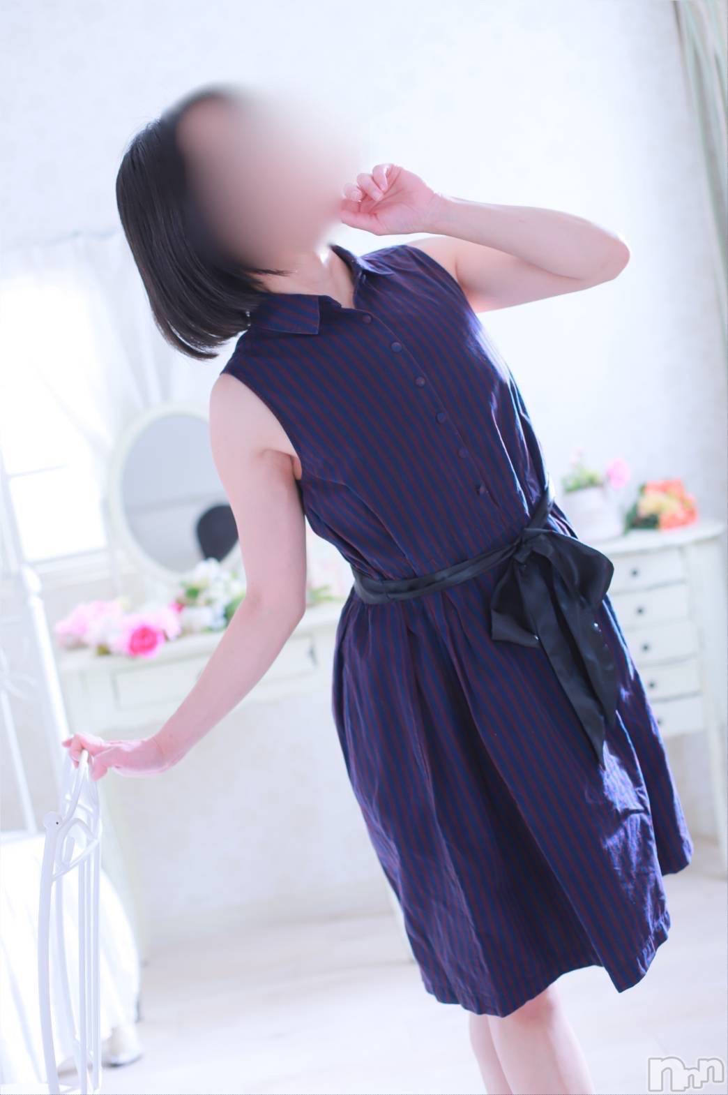 女子アナ級美人☆こはる