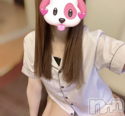 みか(21) 身長160cm、スリーサイズB().W.H。新潟メンズエステ MYIRO　-マイロ-(マイロ)在籍。