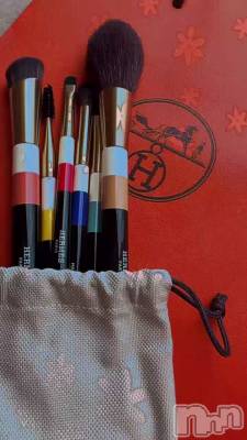 �����������💄🪞