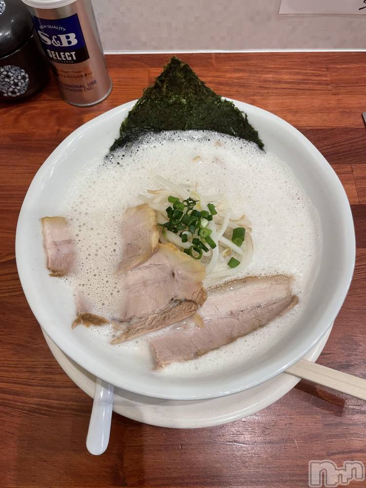 ĮХ顦Lounge R Style(饦󥸥륹)  49̥֥֤顼ˤä🍜✨