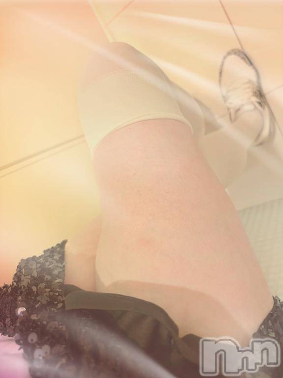 新潟人妻デリヘル熟女の風俗 最終章(ジュクジョノフウゾクサイシュウショウ) あさか(43)の5月29日写メブログ「出勤です(  ˶ˊᵕˋ)੭♡」