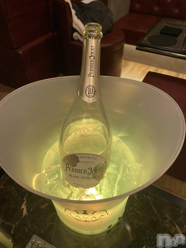 ���ץ���Х��顦�����CLUB BOSS(����� �ܥ�) �ߤ���1��16���̥�֥�����🥂��