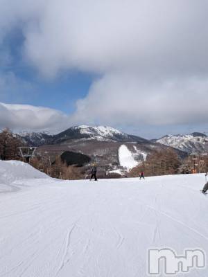 佐久発デリヘル 佐久上田人妻隊(サクウエダヒトヅマタイ) あやめ(43)の2月17日写メブログ「リフトで仲良くスキーレッスン💕」