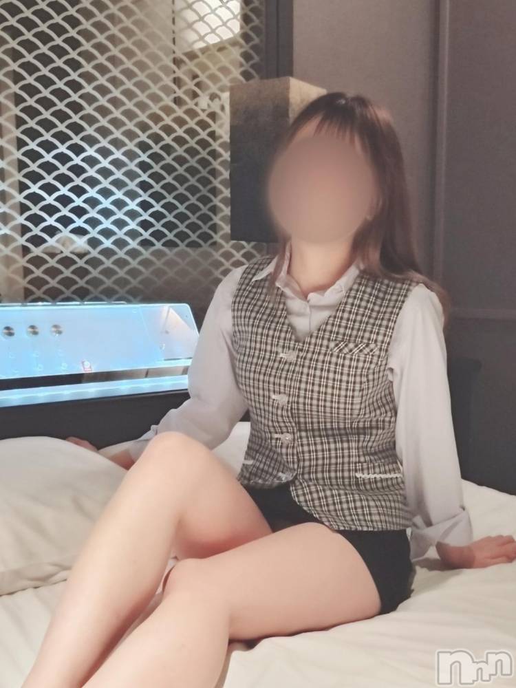 新潟手コキsleepy girl(スリーピーガール) さくのちゃん(19)の10月30日写メブログ「富の象徴ボディ💎✨」