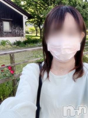緑川かえで(35) 身長156cm、スリーサイズB82(B).W59.H85。長岡デリヘル すずらん 長岡店(スズランナガオカテン)在籍。