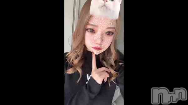 顪&#x1F97A;&#x270A;&#x1F3FB;