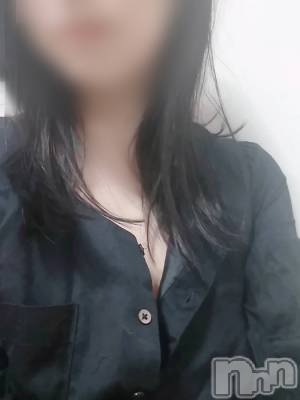 榎並(38) 身長157cm、スリーサイズB87(D).W60.H84。新潟デリヘル 人妻楼　新潟店(ヒトヅマロウ　ニイガタテン)在籍。