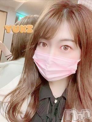 ゆき☆色白素人美少女(22) 身長159cm、スリーサイズB84(C).W58.H88。上越デリヘル わちゃわちゃ(ワチャワチャ)在籍。