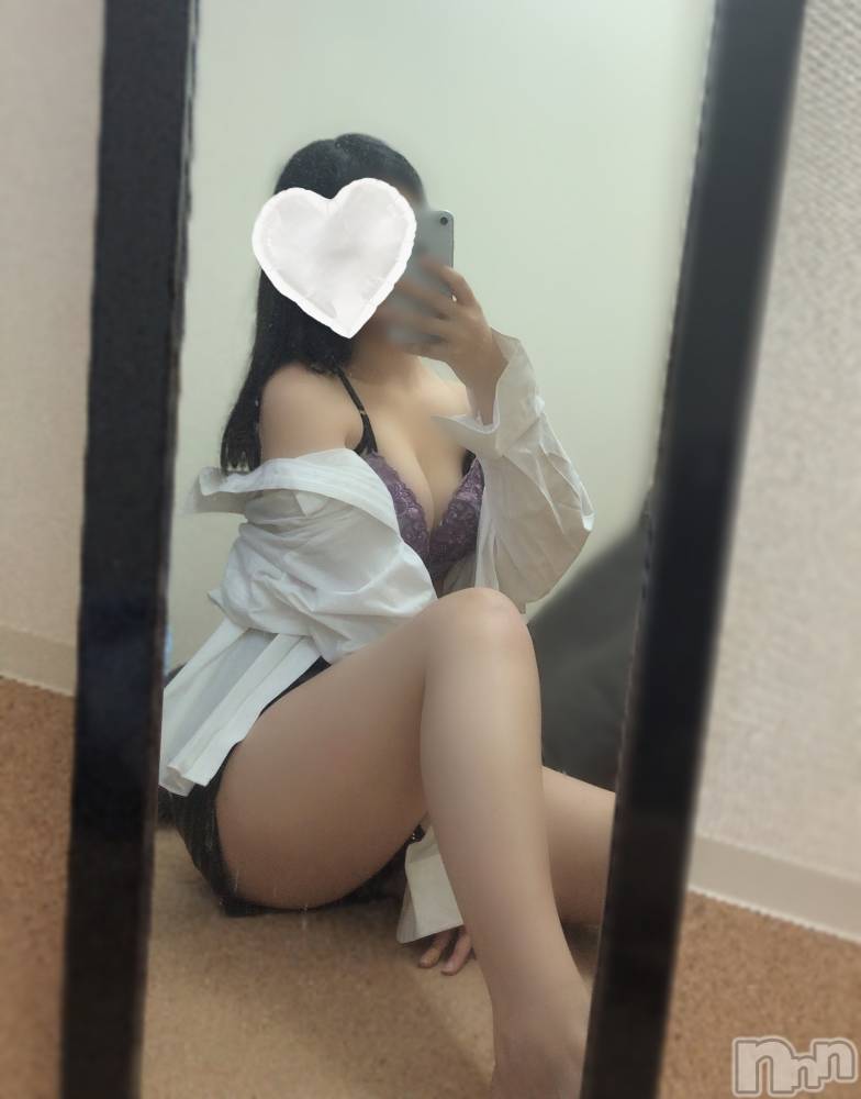 新潟手コキアロファン【10～30代の厳選した地元女性のみ】(アロファン) すみれ★清楚なのにエロい♪(24)の10月26日写メブログ「嫌になっちゃう🫠」