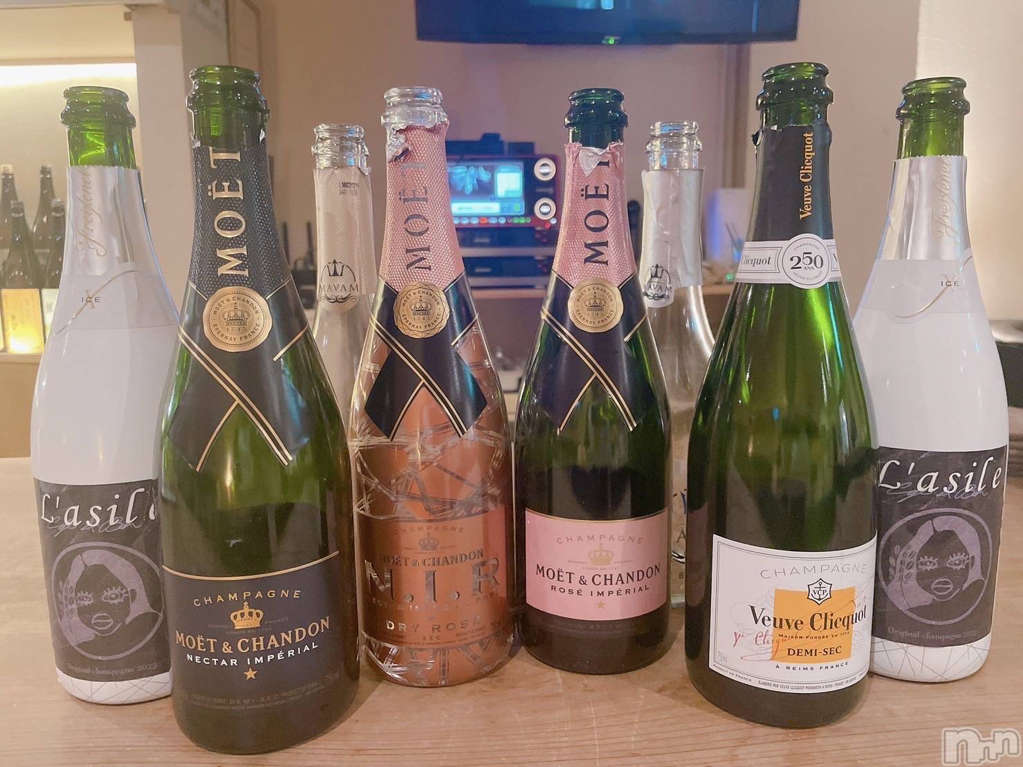 Įʥå륺СL'asile(饸) 2023ǯ1014̥֥🥂🩷