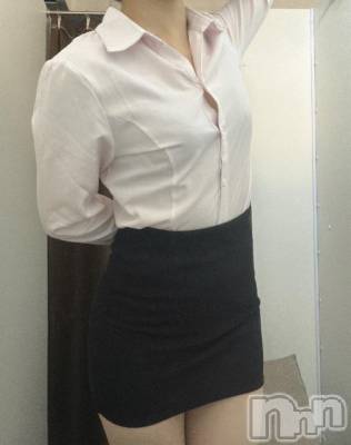 新潟デリヘル Office Amour(オフィスアムール) みさと/エステ課(24)の10月7日写メブログ「更衣室♡」