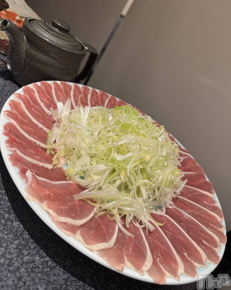 ��Ʋ���ʥå��������륺�С�LOUNGE ICHI ������(�饦�󥸥���) �����꤫��5��9���̥�֥�����🦆��