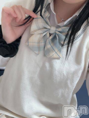 長岡デリヘル純・無垢(ジュンムク)さゆ☆顏射好き(18)の2023年10月29日写メブログ「雨だ～😭」