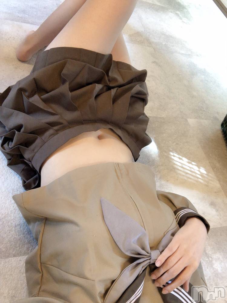 新潟デリヘルENDLESS-安心の地元新潟の素人のみ-(エンドレス) シオン★えっちな風俗素人(24)の10月5日写メブログ「はじめまして、お久しぶりです✨」