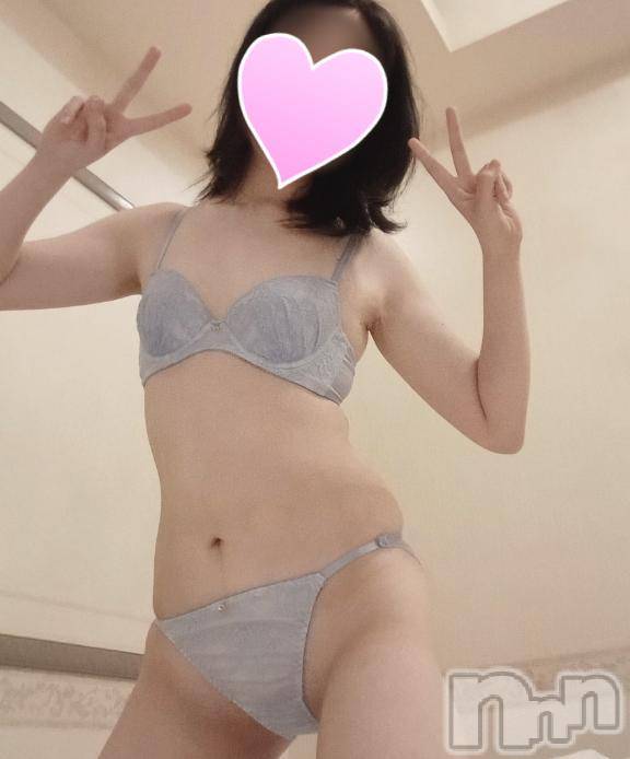 長岡デリヘル長岡市総合デリヘル COLOR～デリヘル・手コキ・密着エステ～(ナガオカシソウゴウデリヘルカラー)ももか☆☆(33)の2026年6月22日写メブログ「梅雨が始まりましたね🤗☂️」