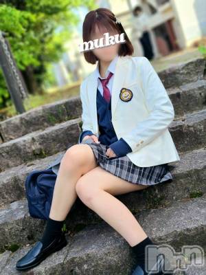 えむ☆即尺ごっくん無料(18) 身長160cm、スリーサイズB85(C).W56.H83。長岡デリヘル 純・無垢在籍。
