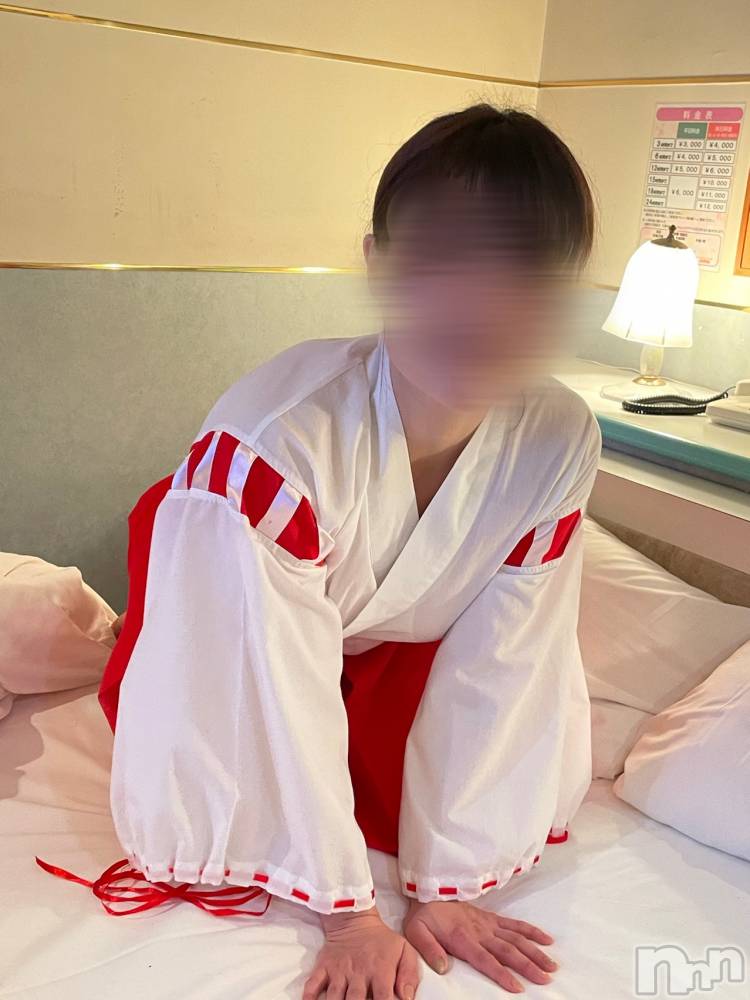 柏崎デリヘルデリヘル柏崎【柏崎唯一のデリヘル！地元新潟女性と会える店】(デリヘルカシワザキ) えみか☆癒し系美女(25)の1月2日写メブログ「ハッピー乳イヤ～♪」