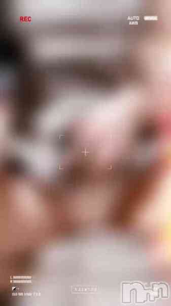 ほのかの動画 近くに人がいるのに