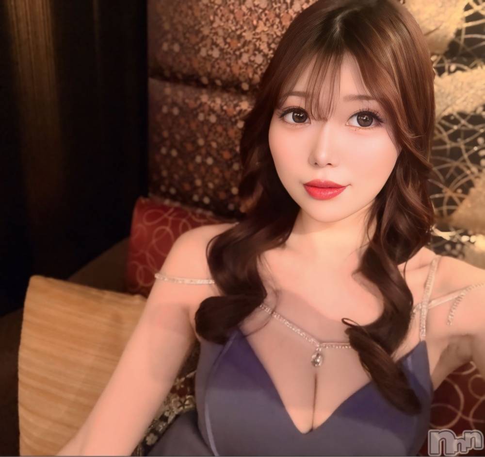 ƲХ顦THE LOUNGE (饦󥸥ե) ⤳130̥֥֤ҤԤΥ󥰥ɥ쥹( ᴖ ·̫ ᴖ )‪
