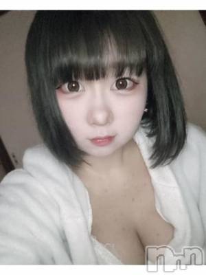 るあ◇未経験18歳(18) 身長164cm、スリーサイズB90(E).W78.H89。上越デリヘル AZUL(アズール)在籍。