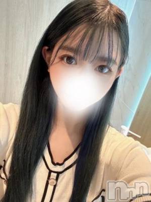 かりな◇絶対納得の最高峰美女(22) 身長158cm、スリーサイズB83(B).W54.H84。上越デリヘル AZUL(アズール)在籍。