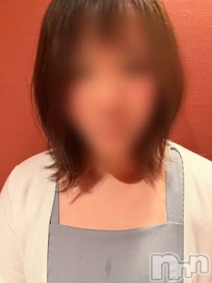 かずは(27) 身長150cm、スリーサイズB87(E).W58.H85。長岡人妻デリヘル 人妻楼　長岡店(ヒトヅマロウ　ナガオカテン)在籍。