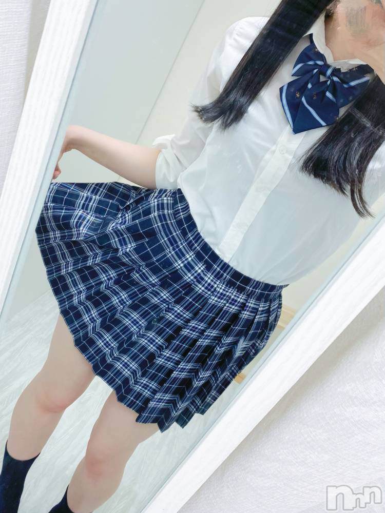 三条デリヘル新潟デリヘル倶楽部　三条店(ニイガタデリヘルクラブ　サンジョウテン) かな(21)の5月10日写メブログ「自己紹介🤝🏻」