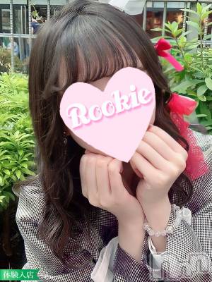 なこ☆清純派美少女(20) 身長154cm、スリーサイズB86(D).W56.H83。長岡デリヘル ROOKIE(ルーキー)在籍。