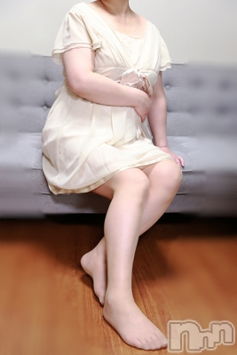 和歌子お姉さん(50) 身長164cm、スリーサイズB111(C).W90.H100。松本発ぽっちゃり ぽっちゃりお姉さん専門　ポチャ女子(ポッチャリオネエサンセンモンポチャジョシ)在籍。