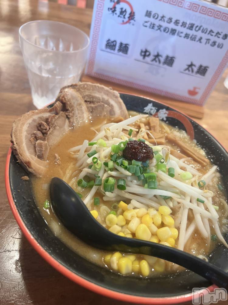 長岡人妻デリヘル長岡人妻市(ナガオカヒトヅマイチ) せりか★『極嬢』による乳首攻め(34)の9月21日写メブログ「うまっ❣️」