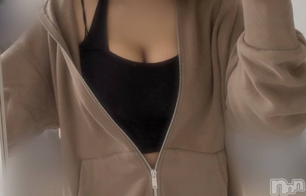 長岡人妻デリヘル長岡人妻市(ナガオカヒトヅマイチ) せりか★『極嬢』による乳首攻め(34)の5月22日写メブログ「密着は好きですか？」