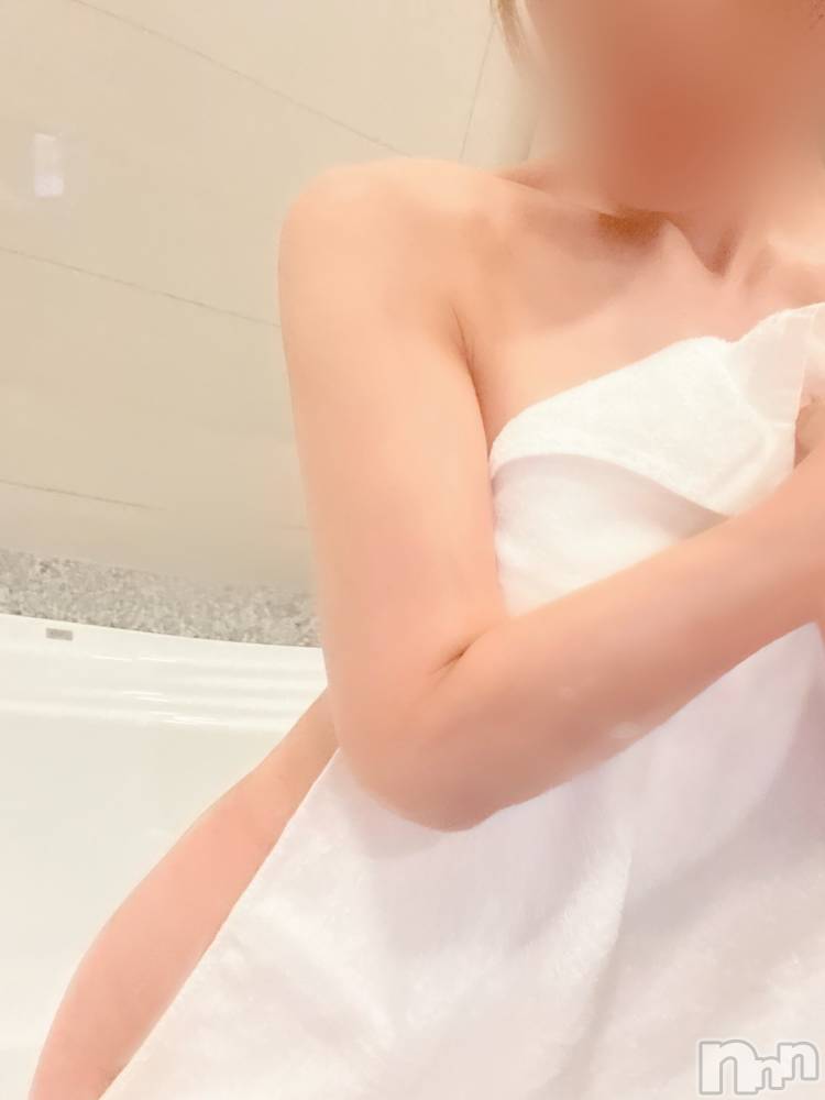 長岡人妻デリヘル長岡人妻市(ナガオカヒトヅマイチ) せりか★『極嬢』による乳首攻め(34)の9月28日写メブログ「ゆっくり…ねっとりと🧡」
