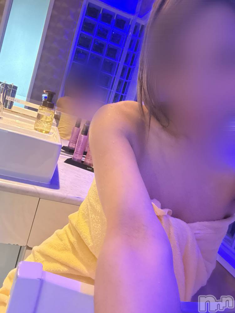 長岡人妻デリヘル長岡人妻市(ナガオカヒトヅマイチ) せりか★『極嬢』による乳首攻め(34)の12月30日写メブログ「精子空っぽに♡」