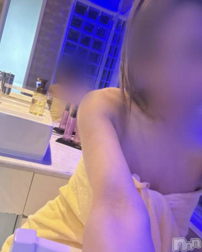 長岡人妻デリヘル長岡人妻市(ナガオカヒトヅマイチ) せりか★『極嬢』による乳首攻め(34)の5月1日写メブログ「我慢出来なかった」