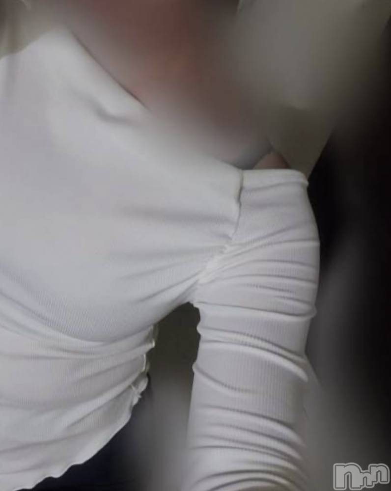 長岡人妻デリヘル長岡人妻市(ナガオカヒトヅマイチ) せりか★『極嬢』による乳首攻め(34)の5月22日写メブログ「感覚が違う…」