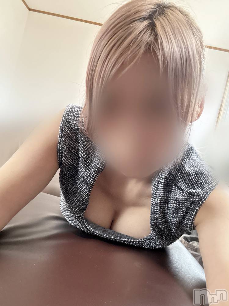 長岡人妻デリヘル長岡人妻市(ナガオカヒトヅマイチ) せりか★『極嬢』による乳首攻め(34)の5月30日写メブログ「変更♡」